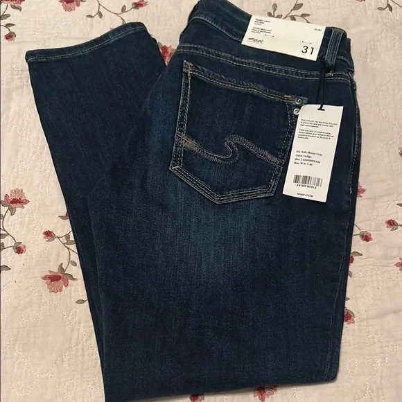 🆕Silver Jeans⭐️NWT⭐️Blue Skinny Crop Midrise Curvy SUKI JEANS Size 31 - Picture 2 of 14